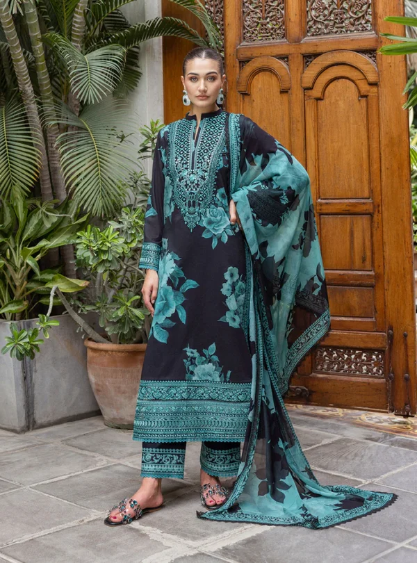 Raya Zainab Chottani - Tahra Lawn 25 Vol 2 - Image 5