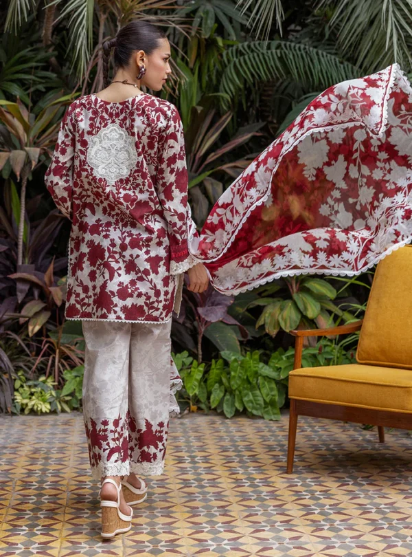 Ruhi Zainab Chottani - Tahra Lawn 25 Vol 2 - Image 2