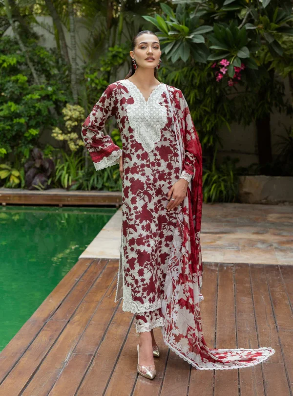 Ruhi Zainab Chottani - Tahra Lawn 25 Vol 2 - Image 5